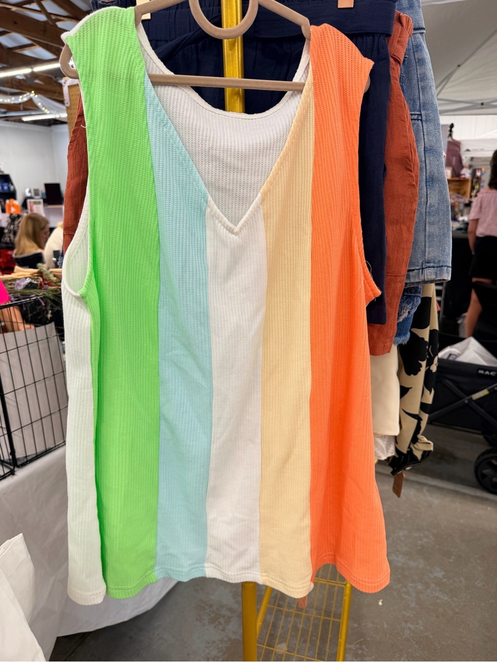 Colorblock Ribbed Sleeveless V-Neck Tank